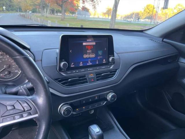 2022 Nissan Altima SR FWD