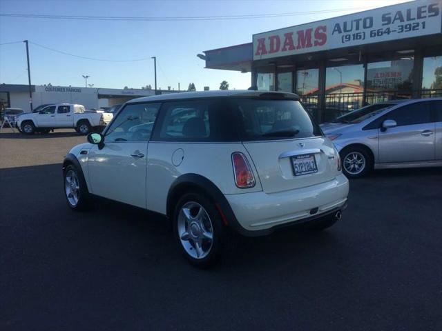 2006 MINI Cooper Base