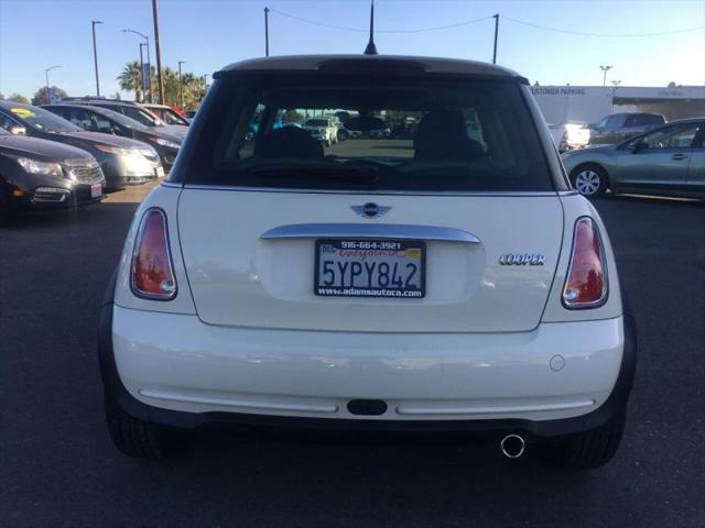 2006 MINI Cooper Base
