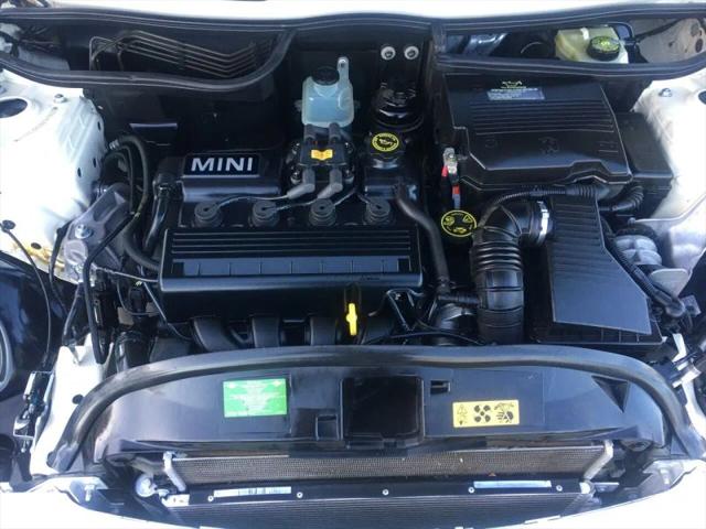 2006 MINI Cooper Base