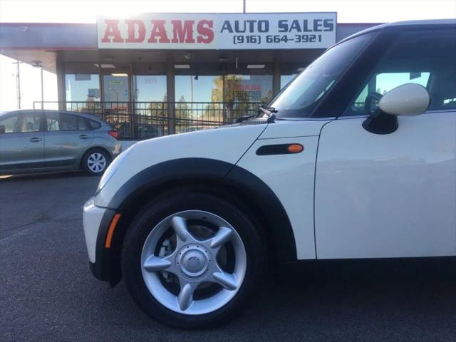 2006 MINI Cooper Base
