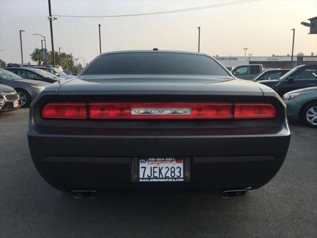 2013 Dodge Challenger SXT