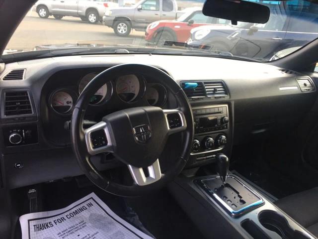 2013 Dodge Challenger SXT
