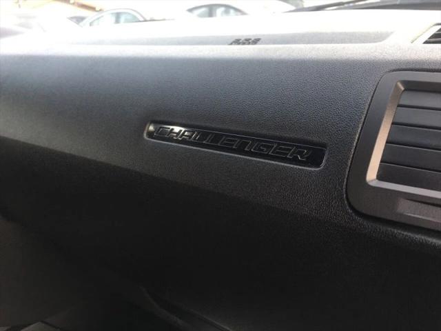 2013 Dodge Challenger SXT