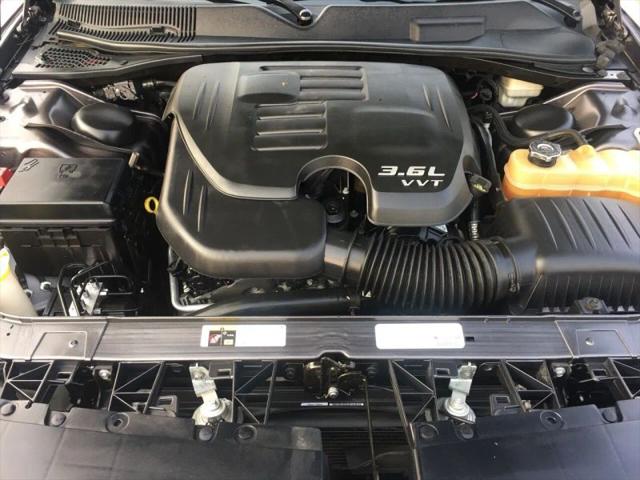 2013 Dodge Challenger SXT