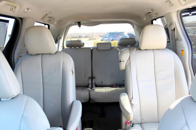 2011 Toyota Sienna XLE V6