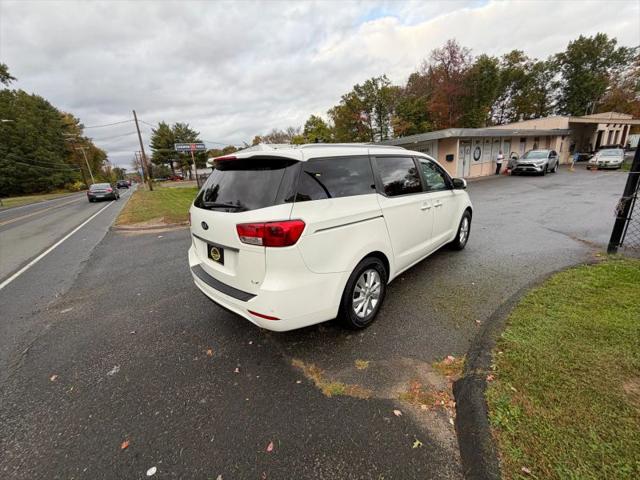2016 Kia Sedona LX