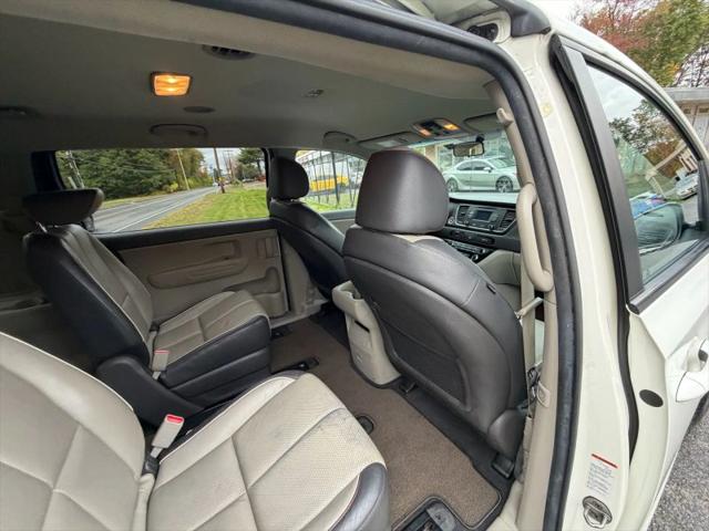 2016 Kia Sedona LX