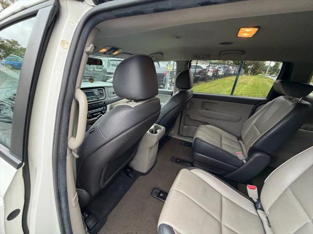 2016 Kia Sedona LX