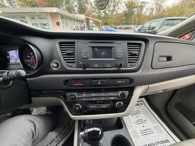 2016 Kia Sedona LX