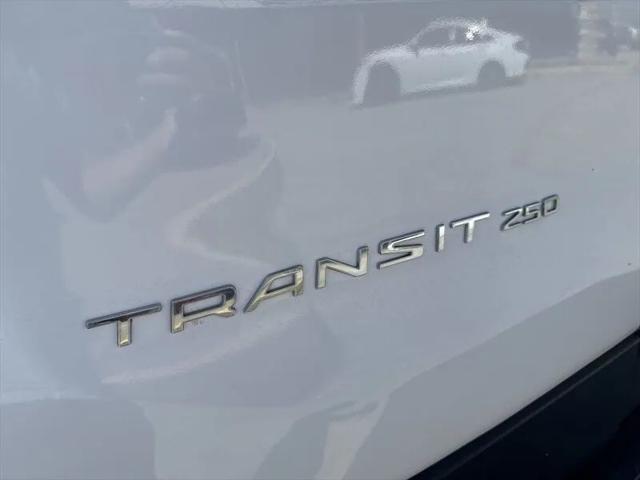2019 Ford Transit Medium Roof w/Sliding Side Door w/LWB