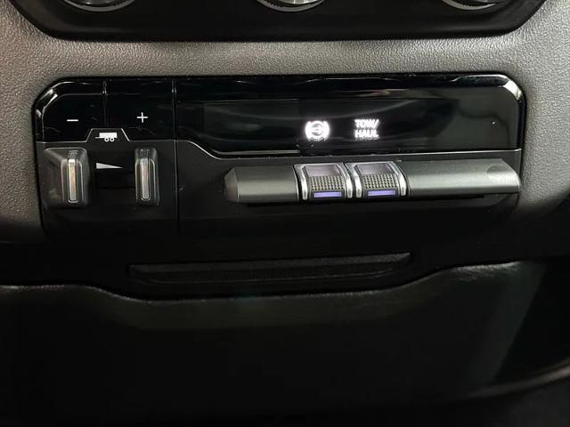 2021 Jeep Ram 2500 Big Horn Crew Cab 4x4 6'4" Box
