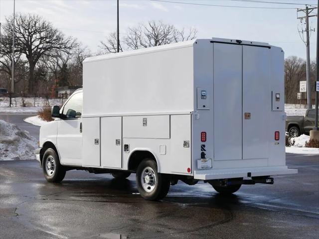 2025 Chevrolet Express Cutaway Work Van
