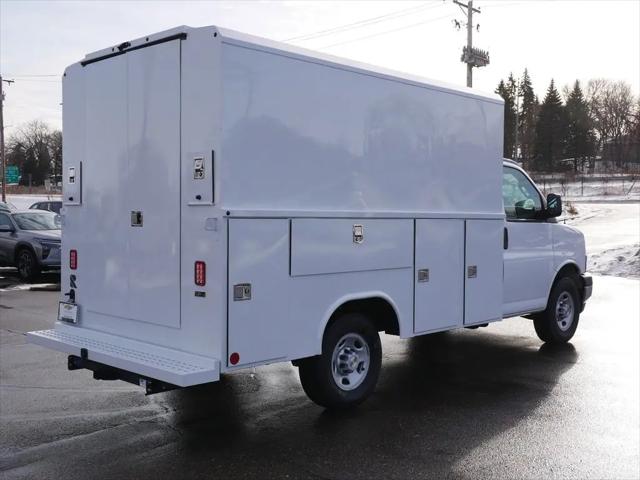 2025 Chevrolet Express Cutaway Work Van