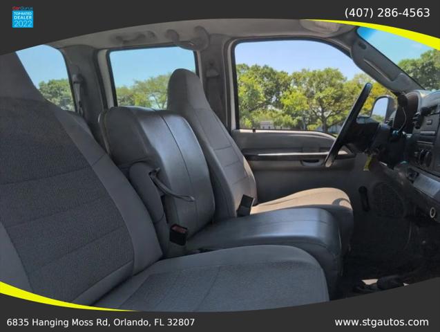 2005 Ford F-350 XL