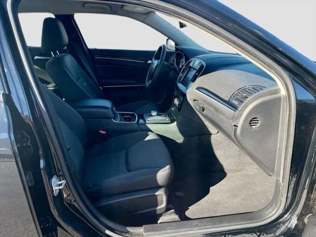 2023 Chrysler 300 Touring