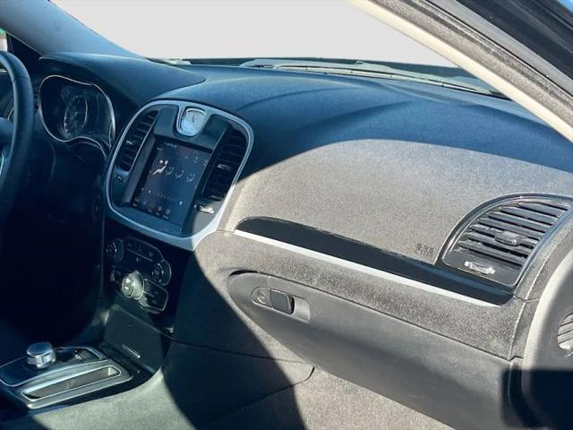 2023 Chrysler 300 Touring