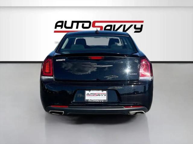 2023 Chrysler 300 Touring