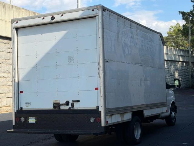 2019 Chevrolet Express Cutaway 4500 4500 Van