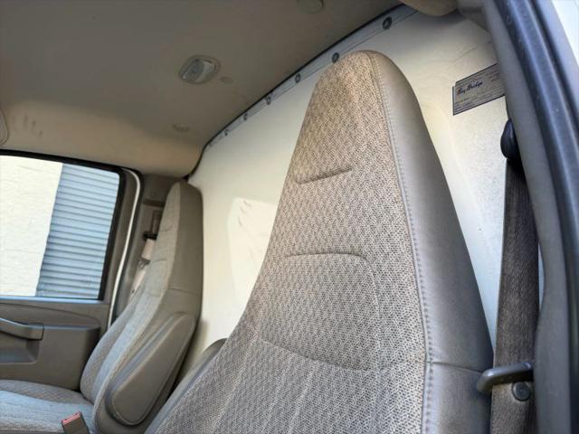 2019 Chevrolet Express Cutaway 4500 4500 Van