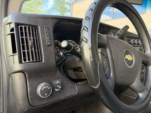2019 Chevrolet Express Cutaway 4500 4500 Van