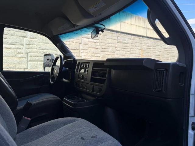 2019 Chevrolet Express Cutaway 4500 4500 Van