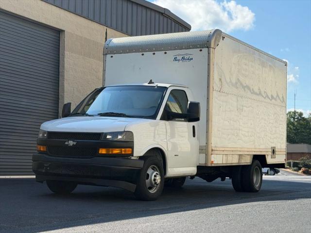 2019 Chevrolet Express Cutaway 4500 4500 Van