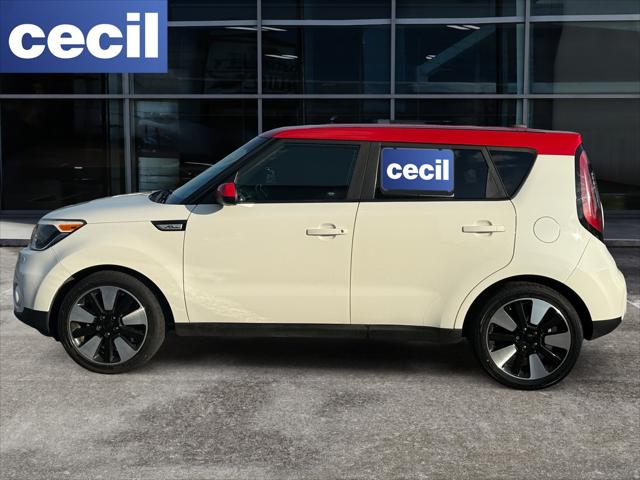 2019 Kia Soul + 2019 Kia Soul +