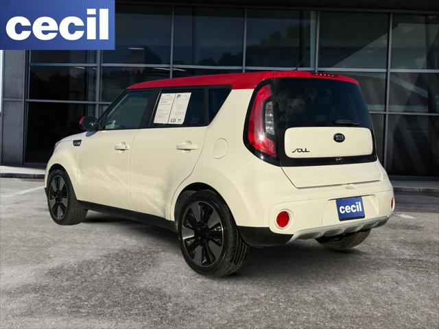 2019 Kia Soul + 2019 Kia Soul +