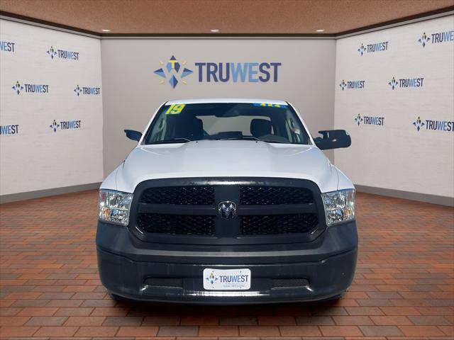 2019 RAM 1500 Classic Tradesman Crew Cab 4x4 64 Box 2019 RAM 1500 Classic Tradesman Crew Cab 4x4 64 Box