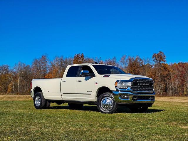 2021 RAM 3500 Limited Crew Cab 4x4 8 Box 2021 RAM 3500 Limited Crew Cab 4x4 8 Box