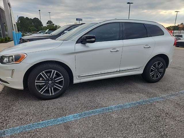 2017 Volvo XC60 T5 Dynamic