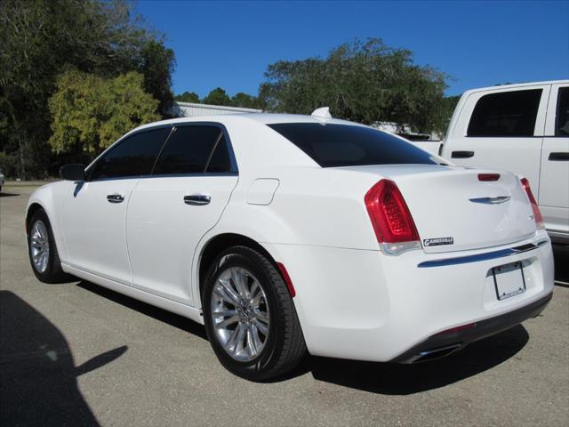 2017 Chrysler 300 Limited