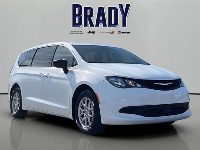 2024 Chrysler Voyager LX