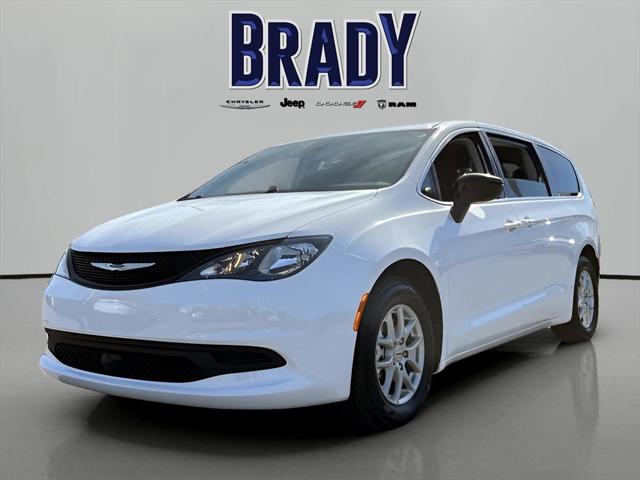 2024 Chrysler Voyager LX