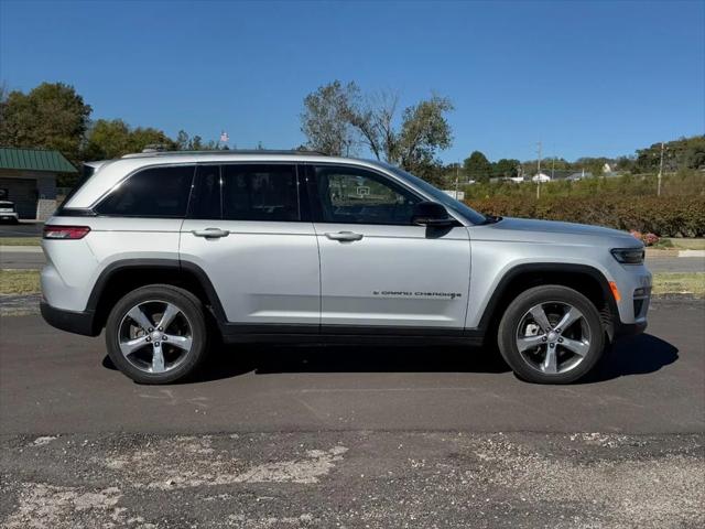 2022 Jeep Grand Cherokee Limited 4x4 2022 Jeep Grand Cherokee Limited 4x4