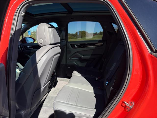 2020 Porsche Cayenne Unknown