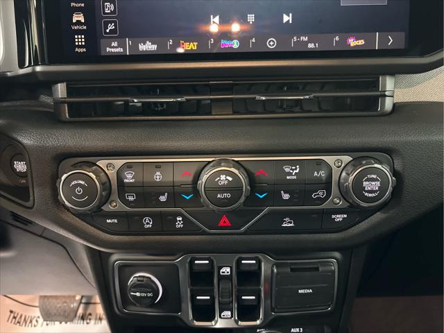 New 2026 Jeep Wrangler Sport S For Sale in Wilmington, OH