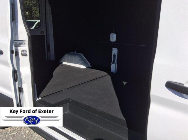2025 Ford Transit Cargo Van Base