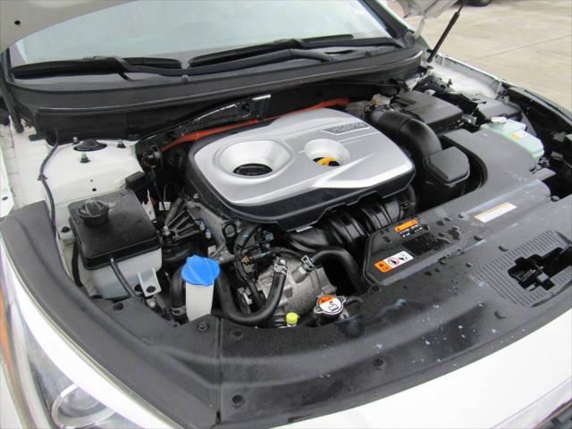 2016 Hyundai Sonata Hybrid SE