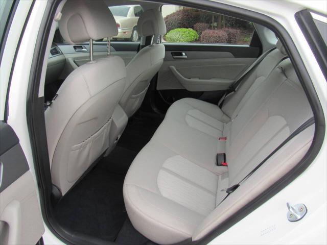 2016 Hyundai Sonata Hybrid SE