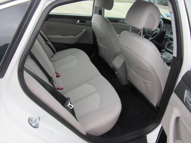 2016 Hyundai Sonata Hybrid SE