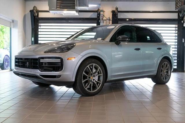 2022 Porsche Cayenne Turbo for sale in Glendale, WI