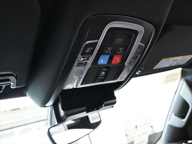 New 2026 Diamond Black Crystal Pearl-Coat Exterior Paint RAM  image 26