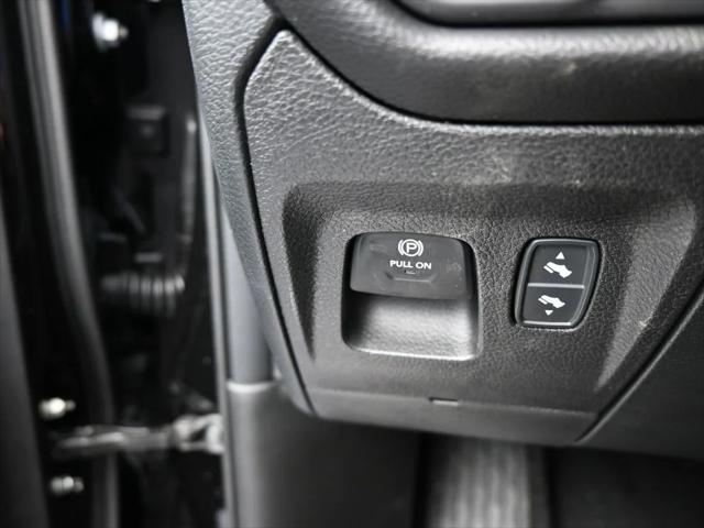 New 2026 Diamond Black Crystal Pearl-Coat Exterior Paint RAM  image 30