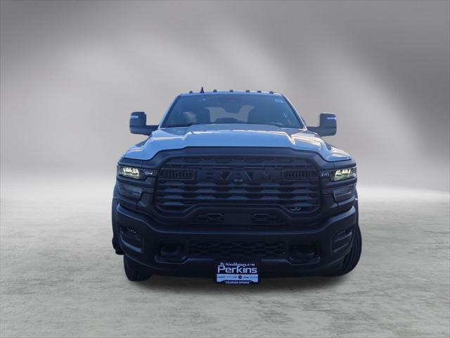 2026 RAM Ram 5500 Chassis Cab RAM 5500 TRADESMAN CHASSIS CREW CAB 4X4 84 CA 2026 RAM Ram 5500 Chassis Cab RAM 5500 TRADESMAN CHASSIS CREW CAB 4X4 84 CA