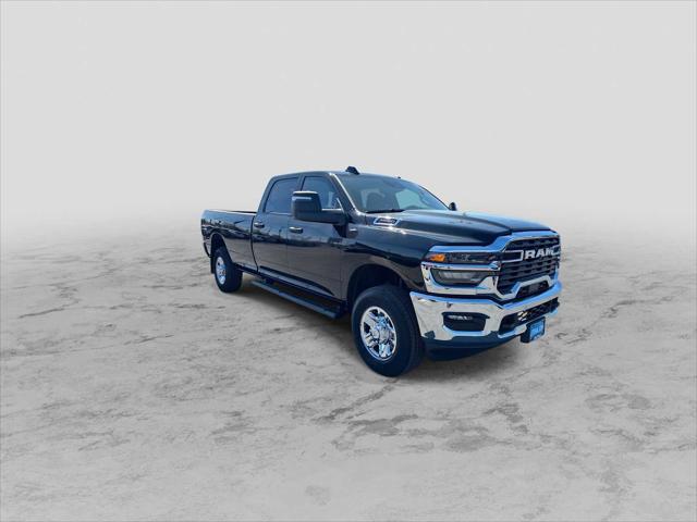 2026 RAM Ram 3500 RAM 3500 TRADESMAN CREW CAB 4X4 8 BOX
