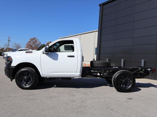 2026 RAM Ram 3500 Chassis Cab RAM 3500 TRADESMAN CHASSIS REGULAR CAB 4X4 60 CA