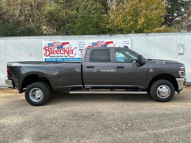2026 RAM Ram 3500 RAM 3500 TRADESMAN CREW CAB 4X4 8 BOX
