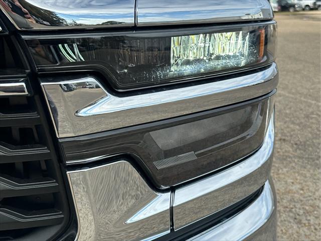 2026 Ram 3500 Tradesman Crew Cab 4x4 8' Box